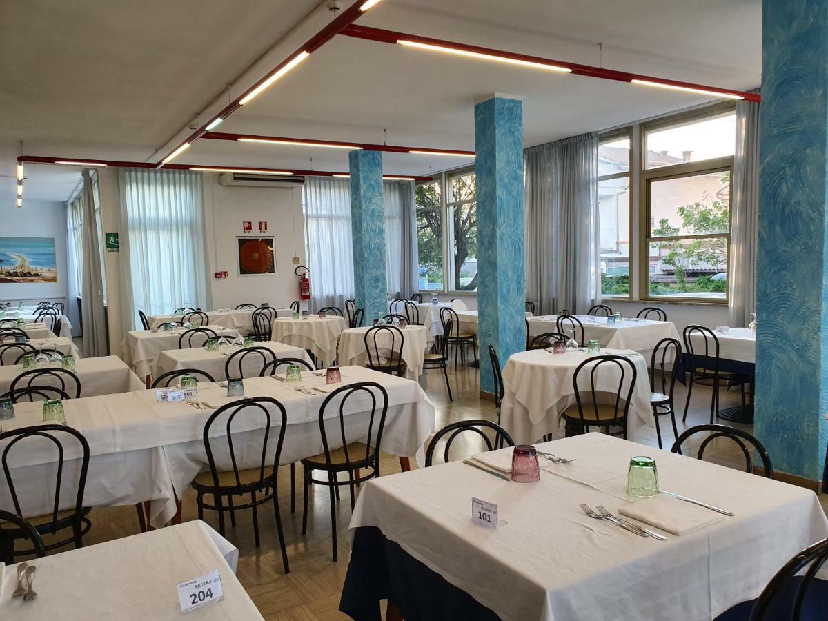 Hotel Bristol Cervia Buitenkant foto